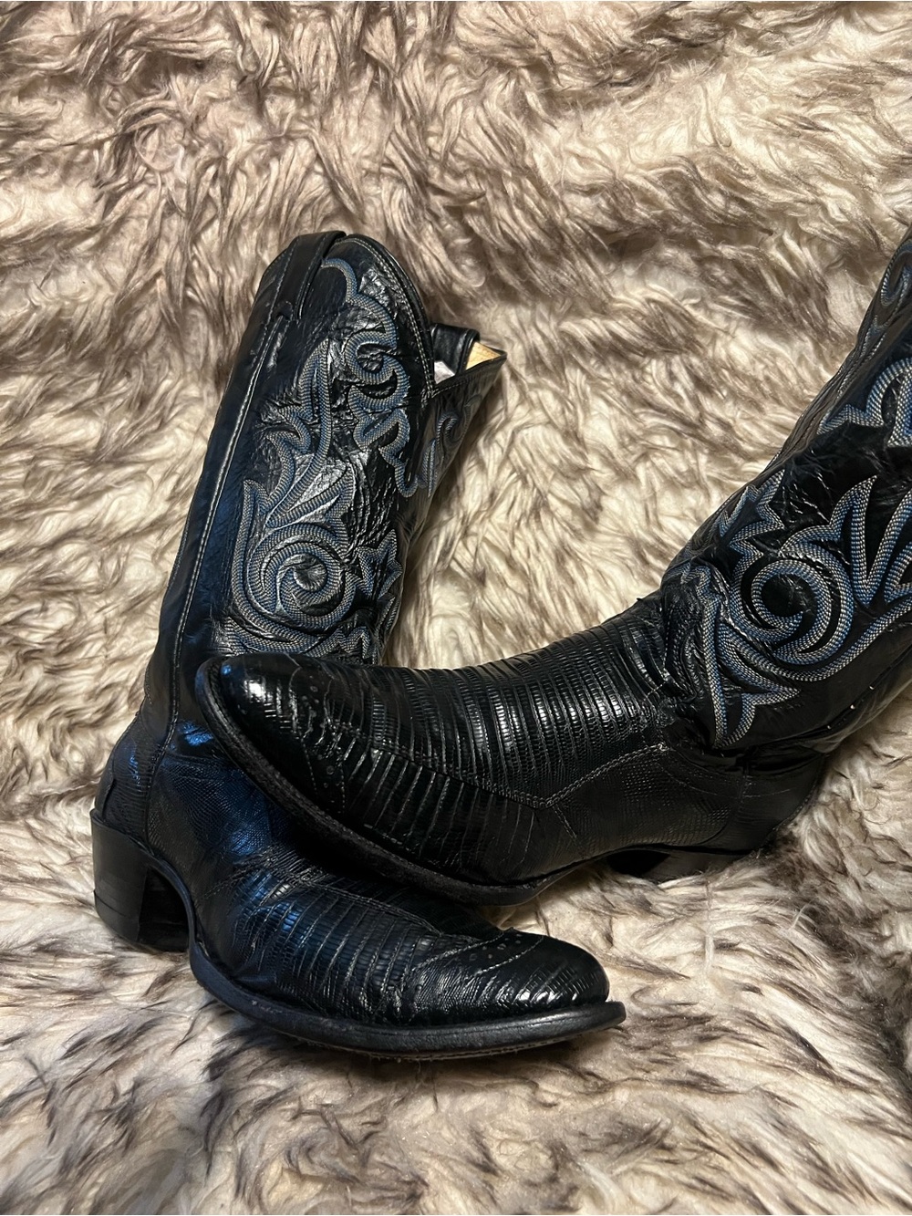 Justin Boots Black Western Cowboy Boots with Embroidered Shaft size 9 D